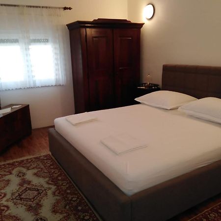 Apartman Gordana Τρογκίρ Εξωτερικό φωτογραφία